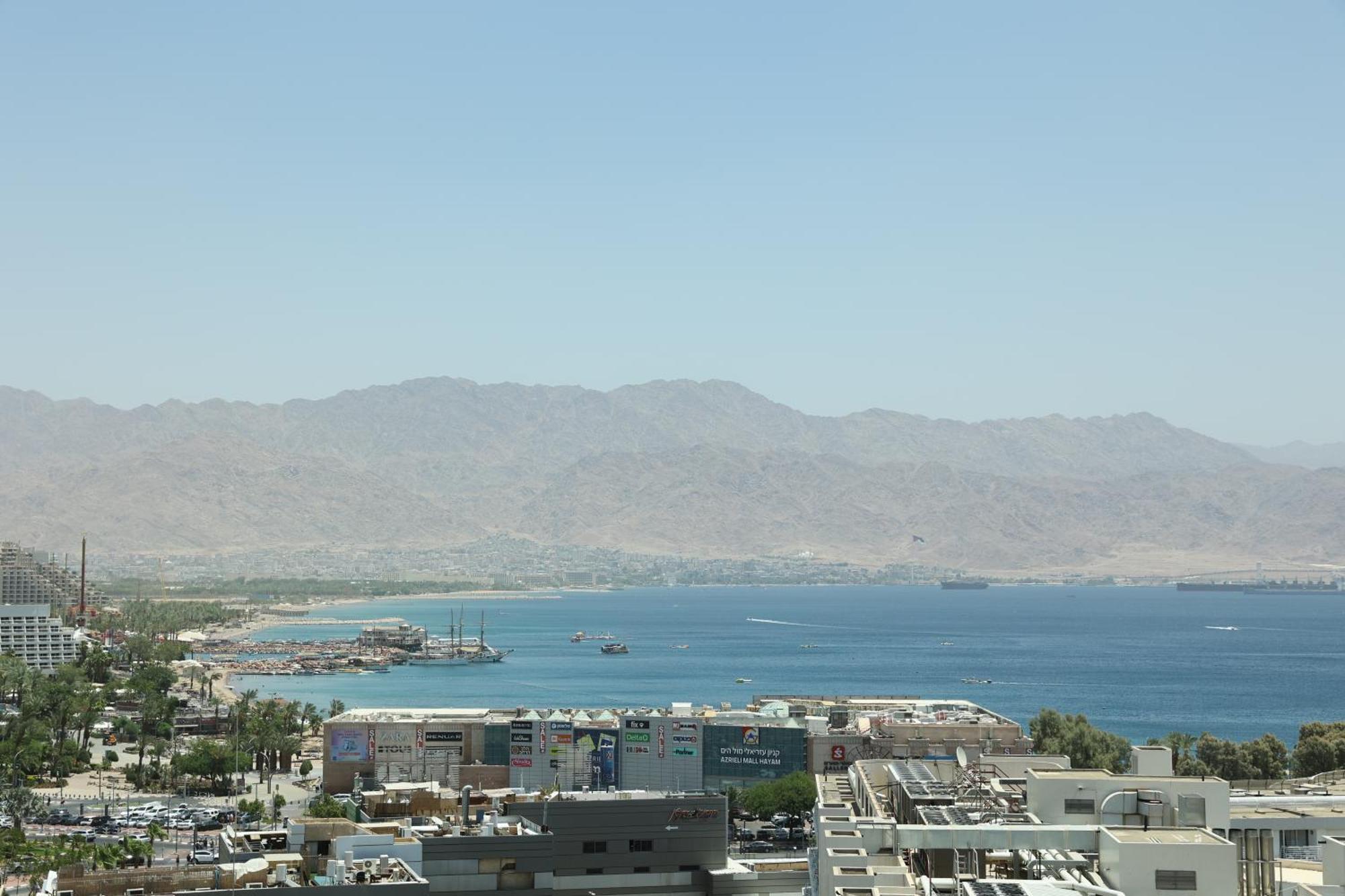 Adi Hotel Hotel